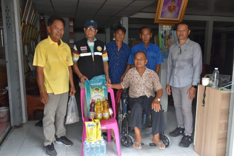 การลงพื้นที่และจัดตั้งจุดรับบริจาค เครื่องอุปโภค – บริโภค ช่วยเหลือผู้ประสบอุทกภัย