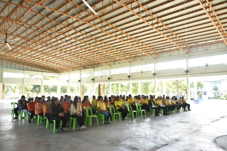 การประชุมข้าราชการ พนักงานจ้าง