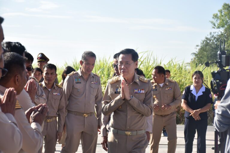 โครงการหน่วยบำบัดทุกข์ บำรุงสุข สร้างรอยยิ้มให้ประชาชน จังหวัดลพบุรี ประจำปิงบประมาณ พ.ศ.2568