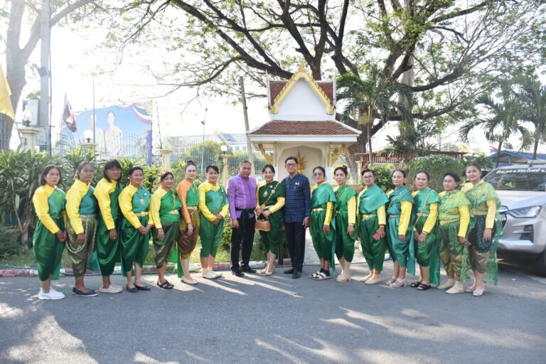 การ(ซ้อม)รำบวงสรวงถวายสมเด็จพระนารายณ์มหาราช