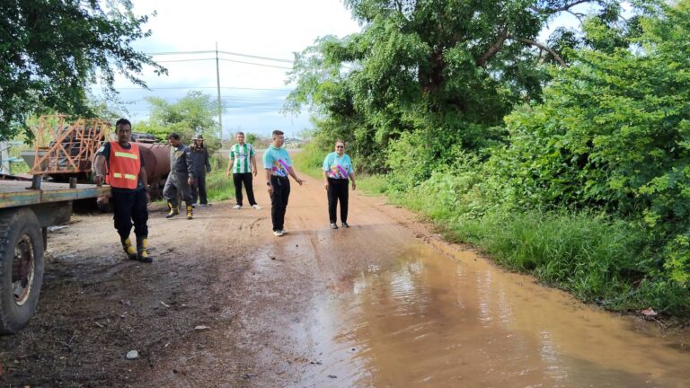 ลงพื้นที่ติดตามสถานการณ์น้ำในพื้นที่ฝายน้ำหลนเขาสะพานหิน