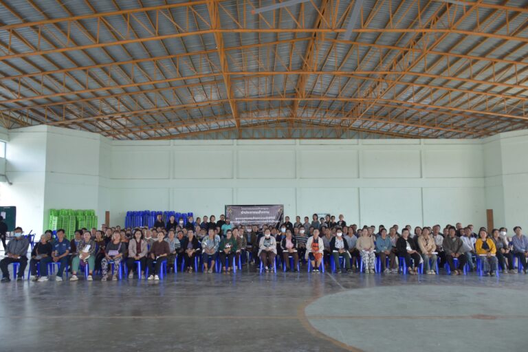 โครงการอบรมและศึกษาดูงานนำประชาชนเข้ากราบพระบรมศพสมเด็จพระนางเจ้าสิริกิติ์พระบรมราชินีนาถ พระบรมราชชนนีพันปีหลวง